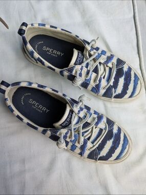Sperry Women's Blue Tie-Dye Wave Top Siders